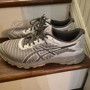 Men’s Asics running shoes